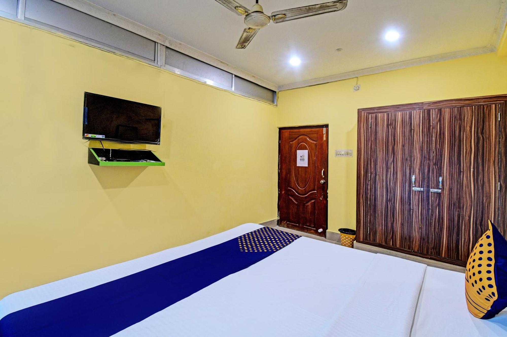 Baripada Oyo Flagship Pratikshya Guest House מראה חיצוני תמונה