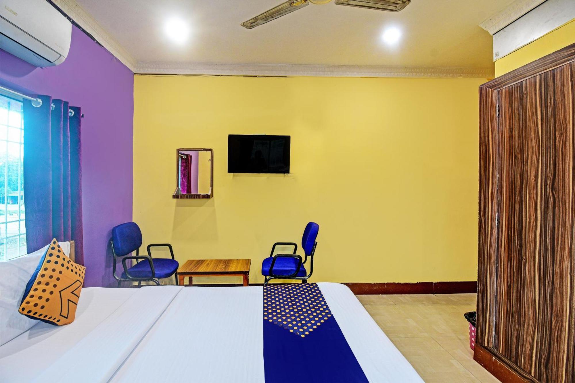 Baripada Oyo Flagship Pratikshya Guest House מראה חיצוני תמונה